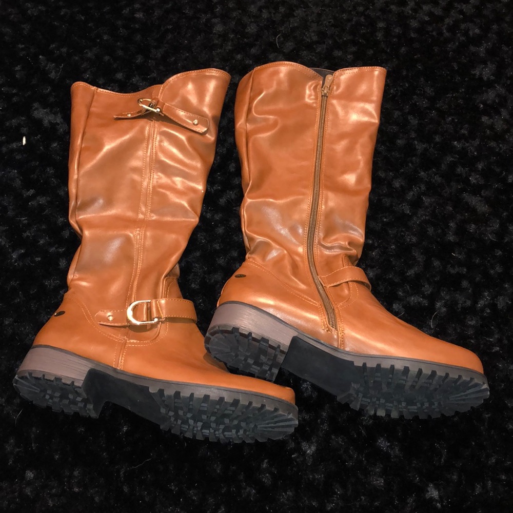 Brown boots